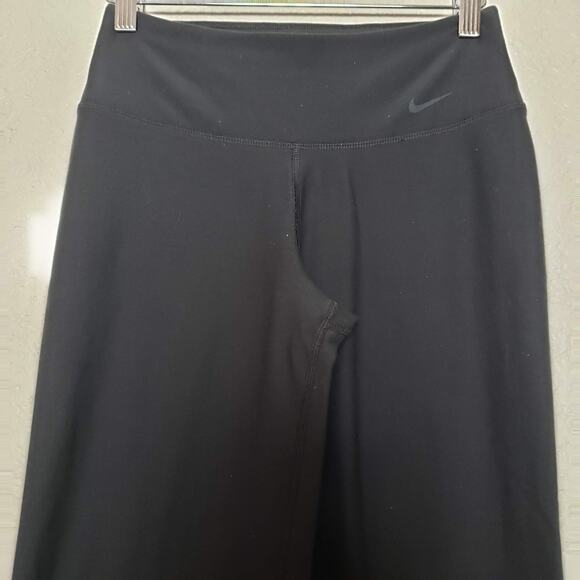 Nike Dri Fit Legend Pants - XS - Picture 7 of 9